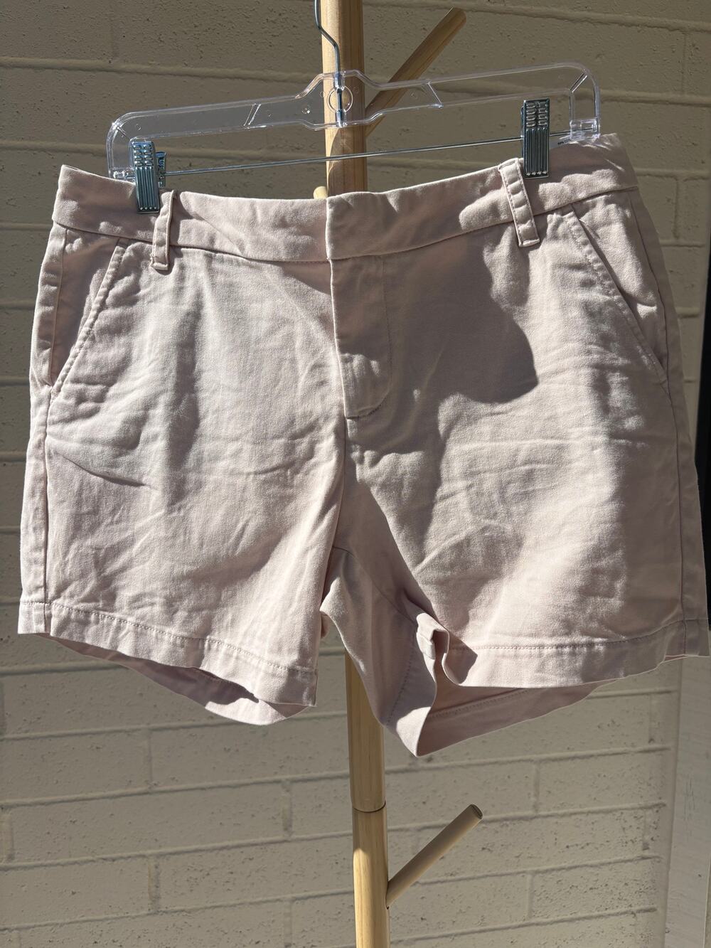 Caslon Nordstrom Blush Pink Flat Front Cuffed Chino Shorts Women's Size 10